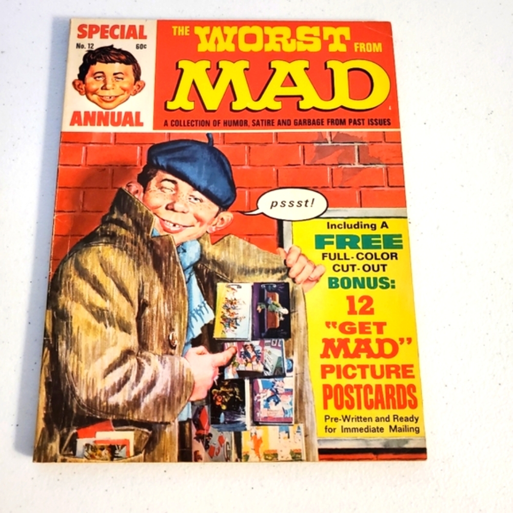 Mad Magazine Special #12 The Worst from Mad with postcards.